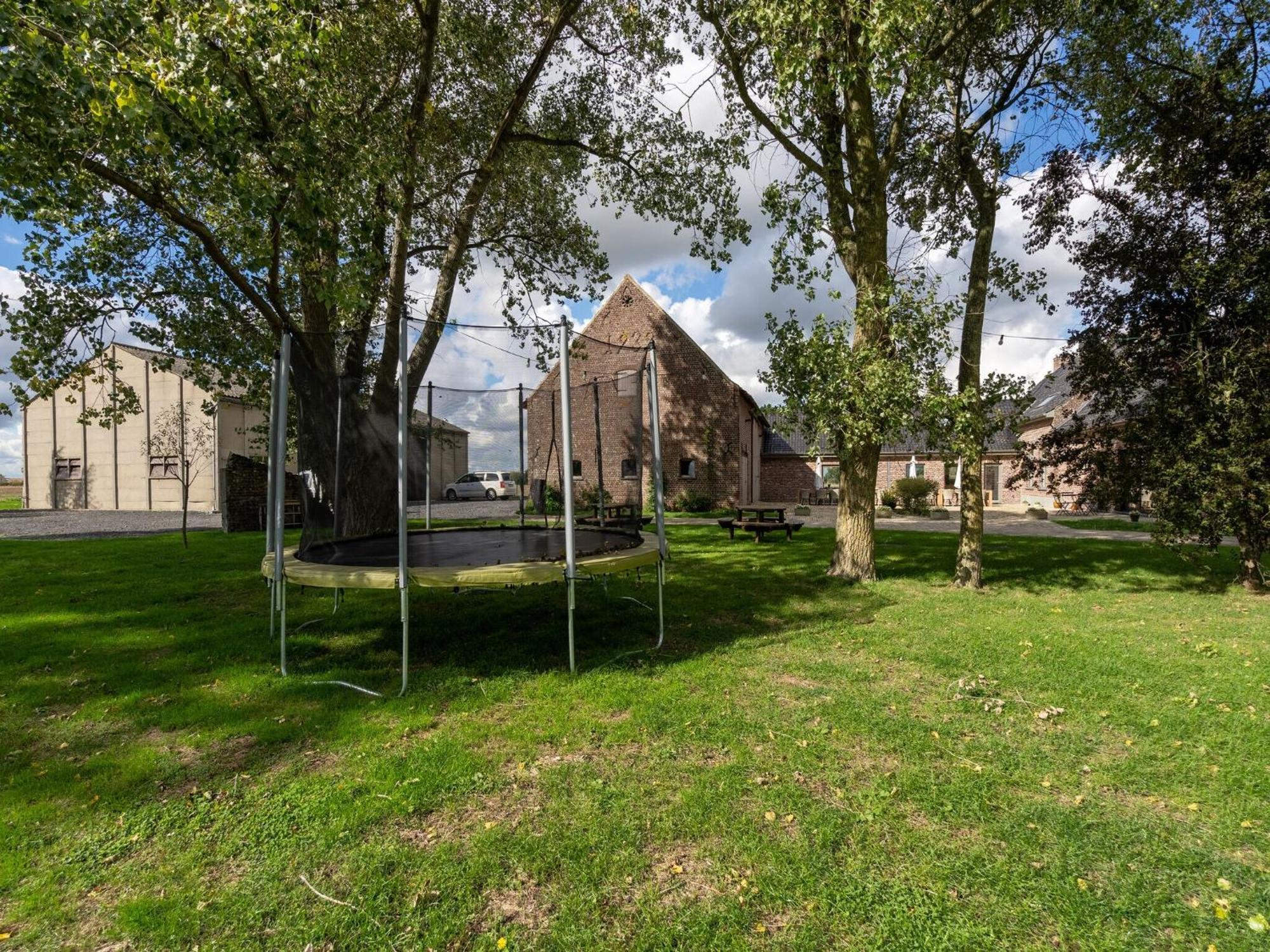 Spacious Holiday Home With Pond In Poperinge Roesbrugge-Haringe Bagian luar foto